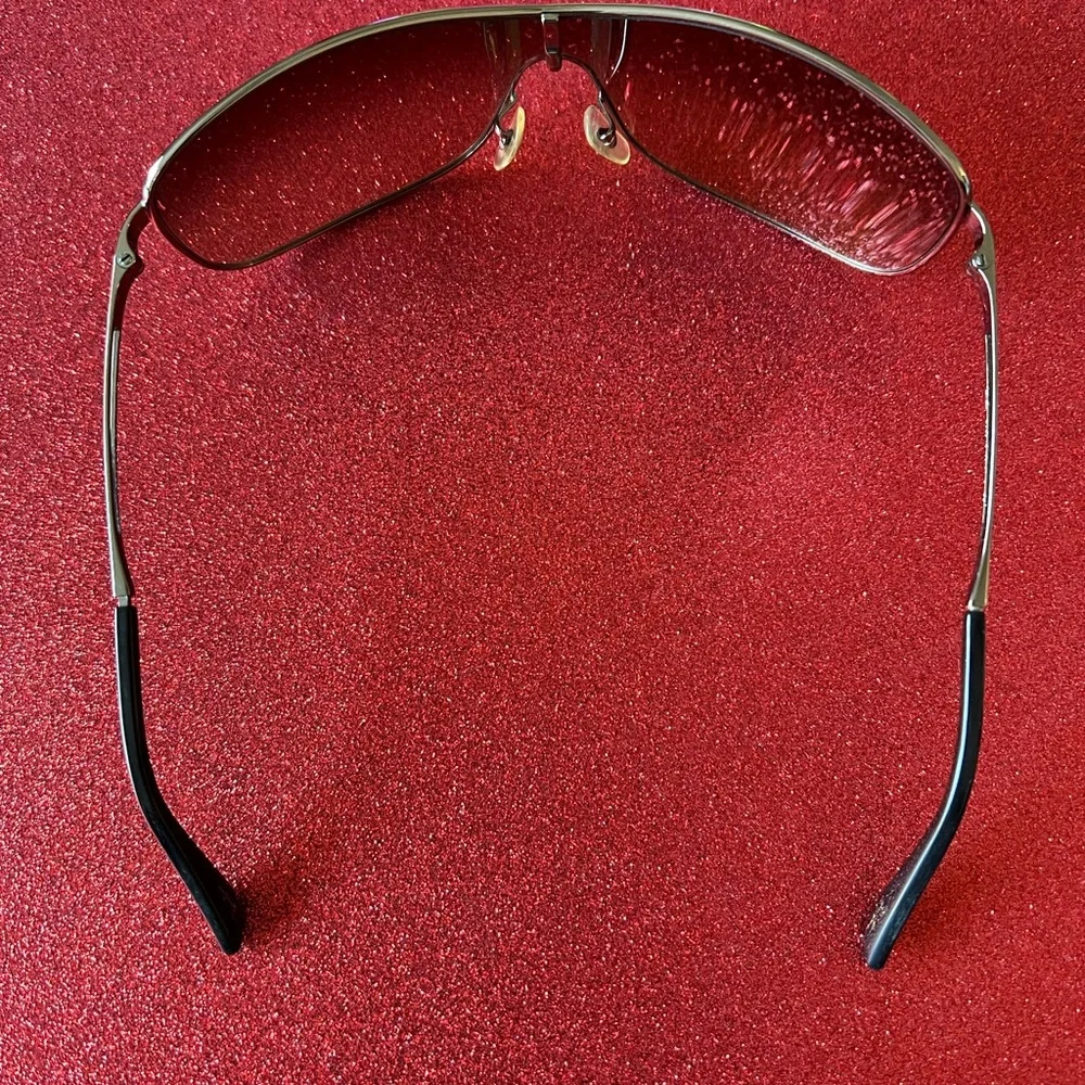 Ray-Ban Sunglasses 😎 - Picture 4 of 7